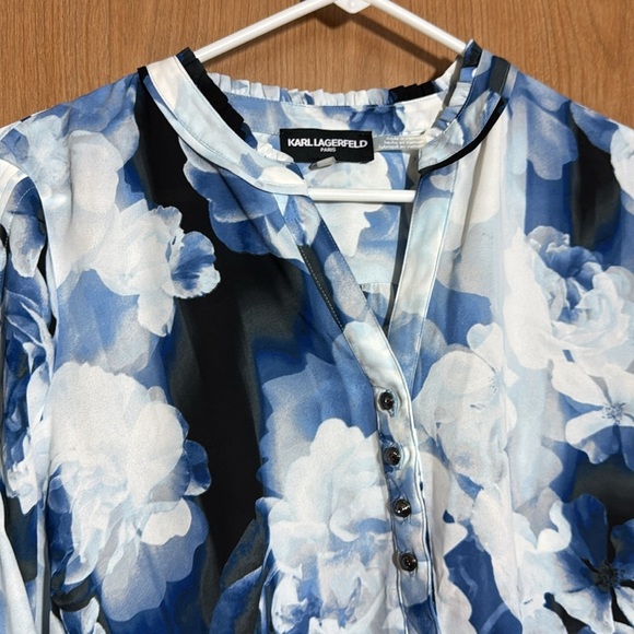 Karl Lagerfeild Floral Blue and White Women's Top Size Large - Picture 4 of 8